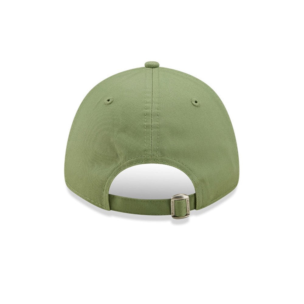 New Era New York Yankees League Essential Khaki 9FORTY Adjustable Cap - Cap On