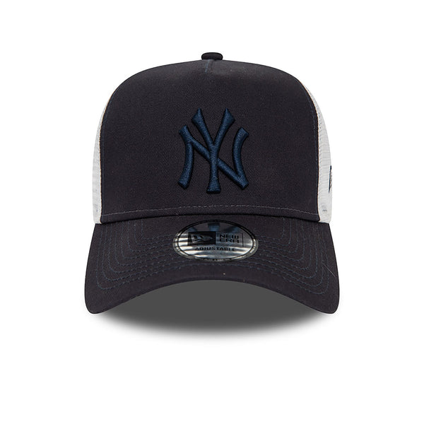 New Era New York Yankees League Essential Navy Trucker Cap - Cap On