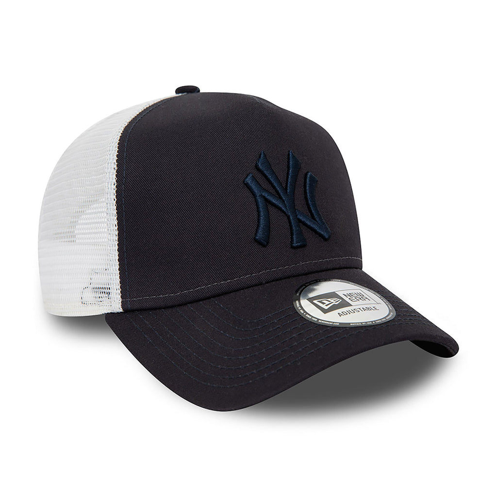 New Era New York Yankees League Essential Navy Trucker Cap - Cap On