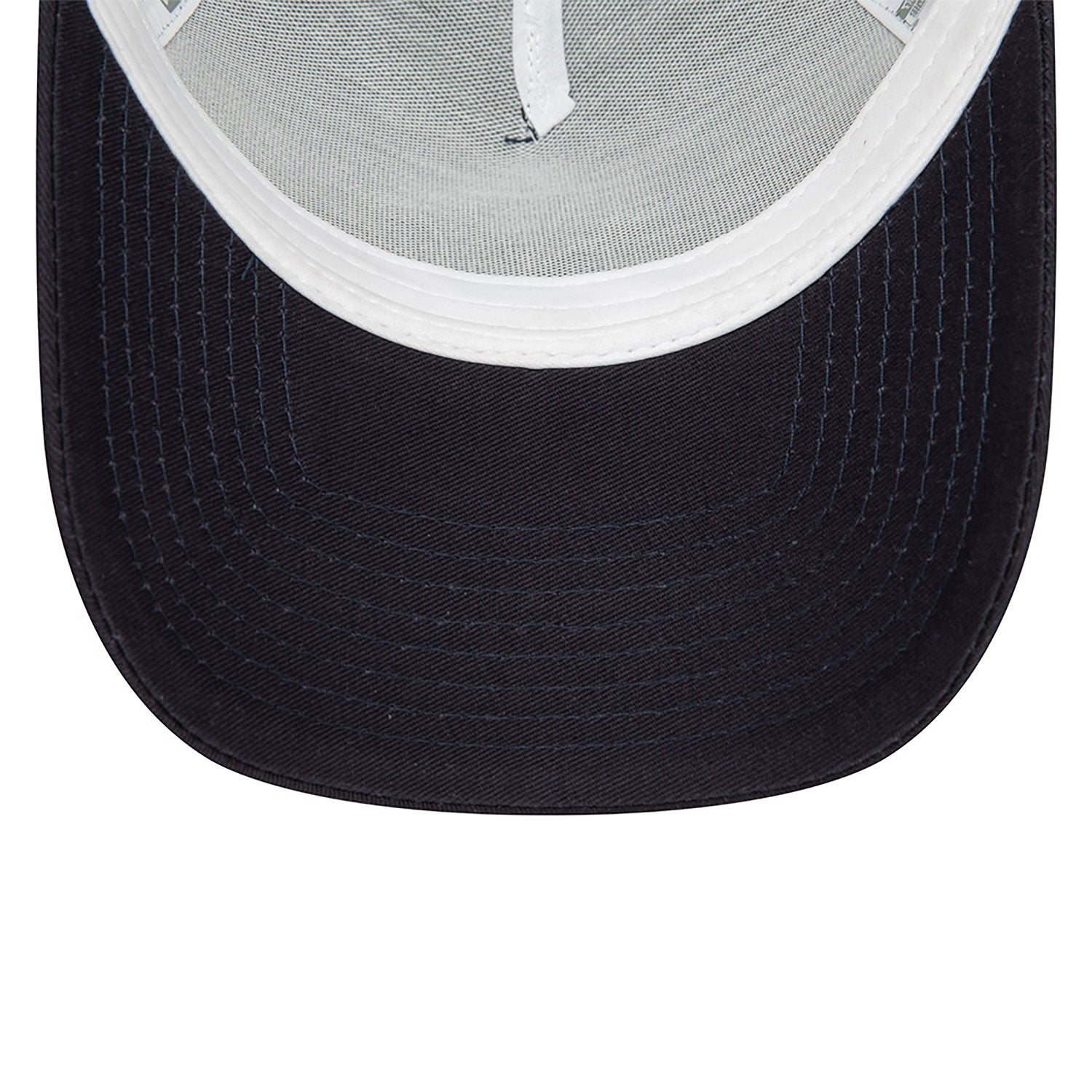 New Era New York Yankees League Essential Navy Trucker Cap - Cap On