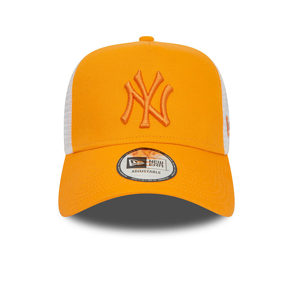 New Era New York Yankees League Essential Papaya Smoothie Trucker Cap - Cap On