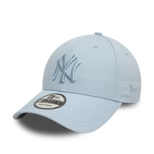 New Era New York Yankees League Essential Pastel Blue 9FORTY Adjustable Cap - Cap On