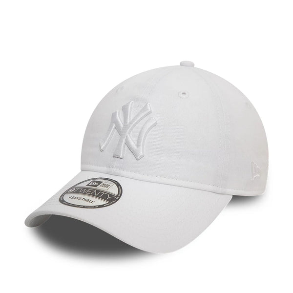 New Era New York Yankees League Essential White 9TWENTY Adjustable Cap - Cap On