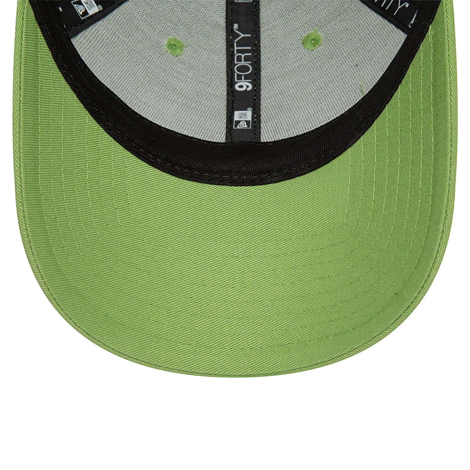 New Era New York Yankees MLB Flawless Green 9FORTY Adjustable Cap - Cap On