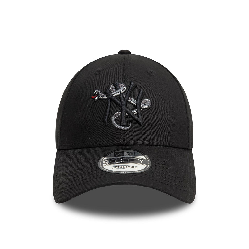 New Era New York Yankees MLB Icon Black 9FORTY Adjustable Cap - Cap On