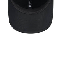 New Era New York Yankees Pin Logo Black 9FORTY Adjustable Cap - Cap On