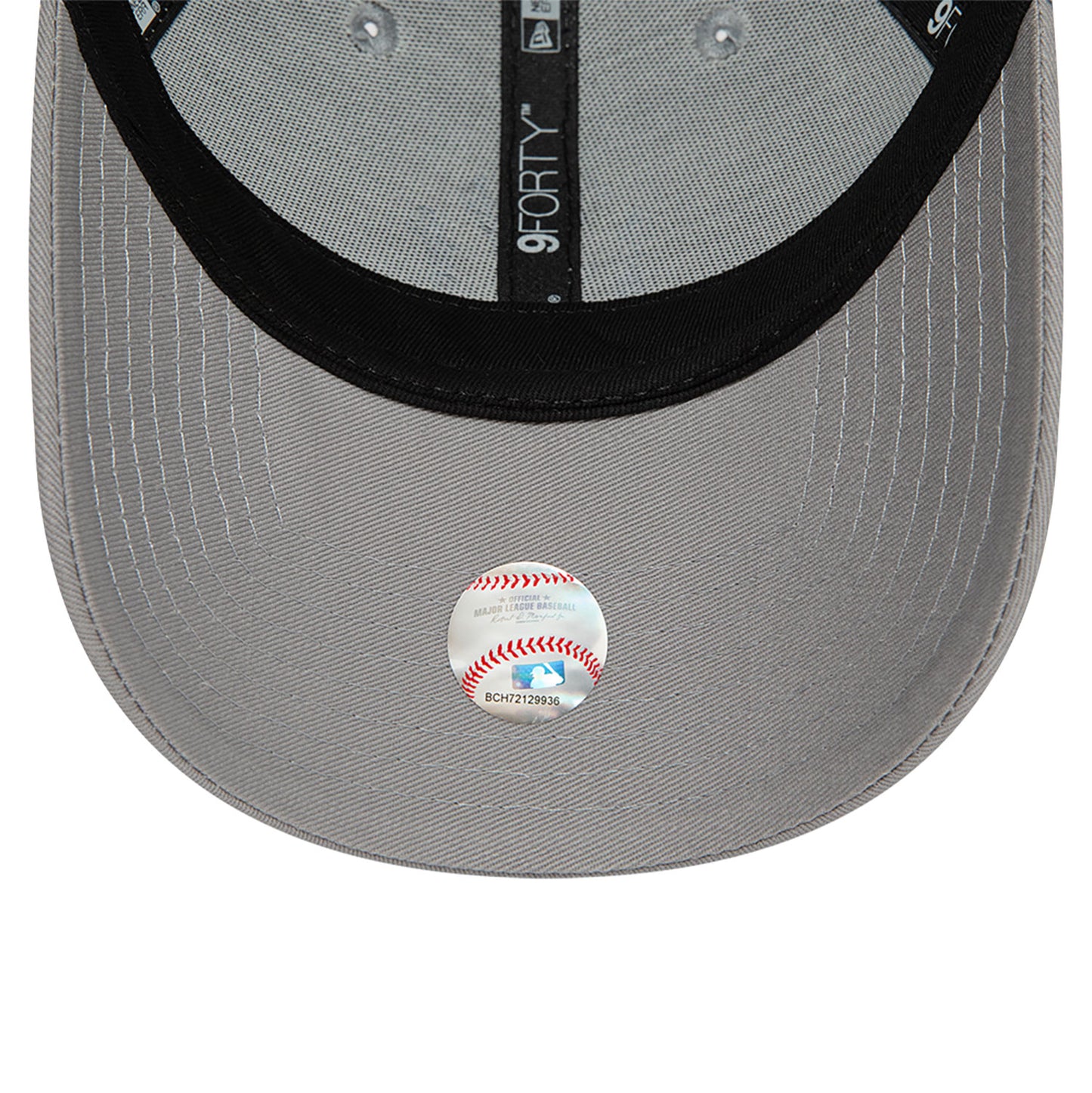 New Era New York Yankees Seasonal Infill Grey 9FORTY Adjustable Cap - Cap On