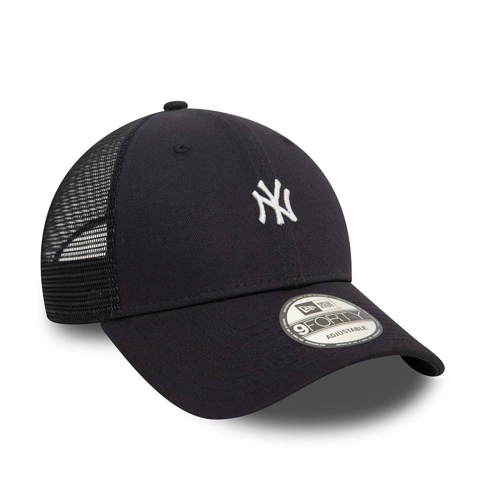 New Era New York Yankees Trucker Cap - Cap On