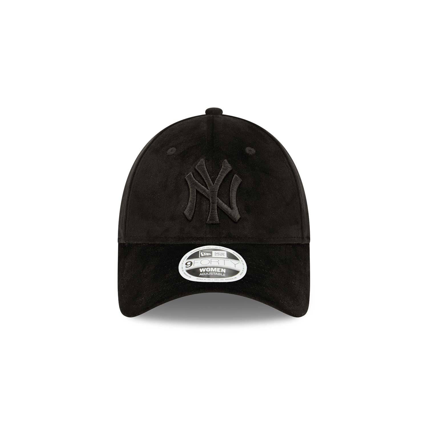 New Era New York Yankees Women's Black Velour 9FORTY Adjustable Cap - Cap On