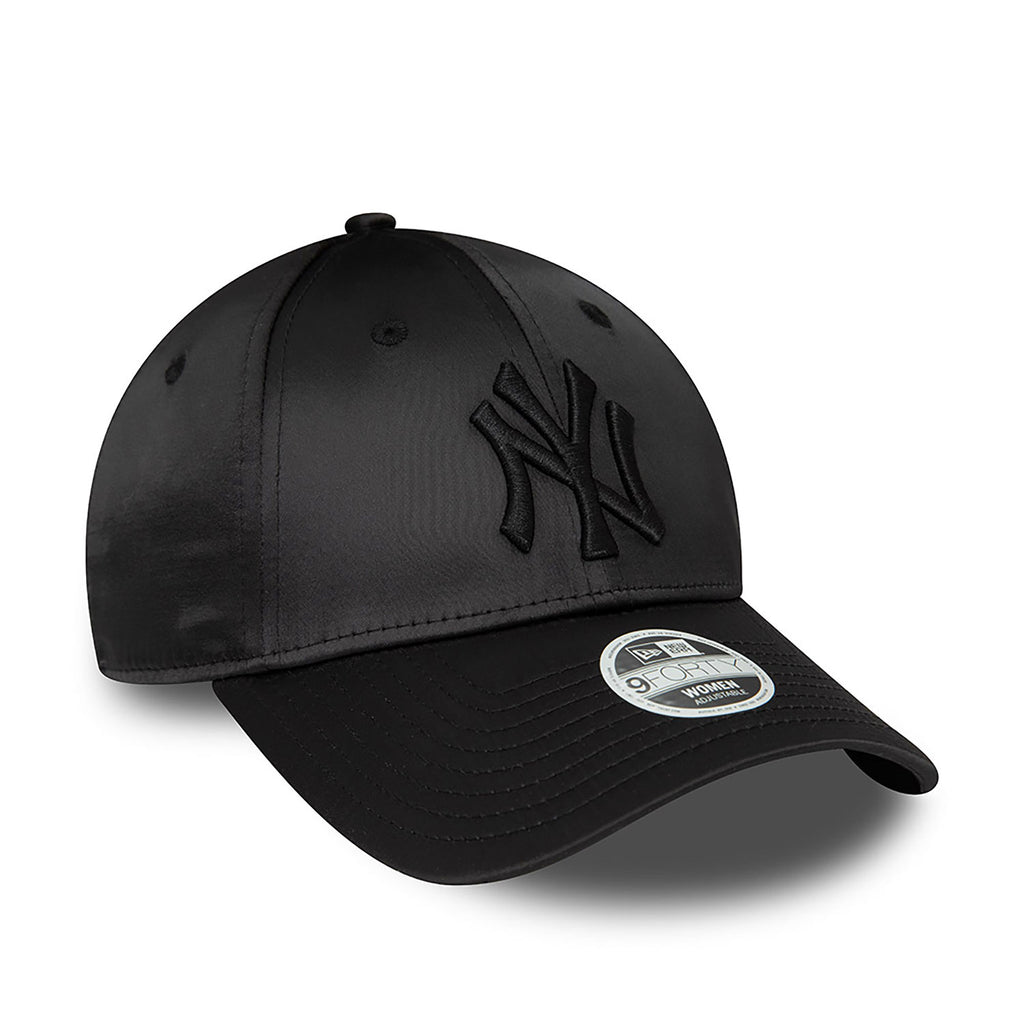 New Era New York Yankees Women's Satin Black 9FORTY Adjustable Cap - Cap On