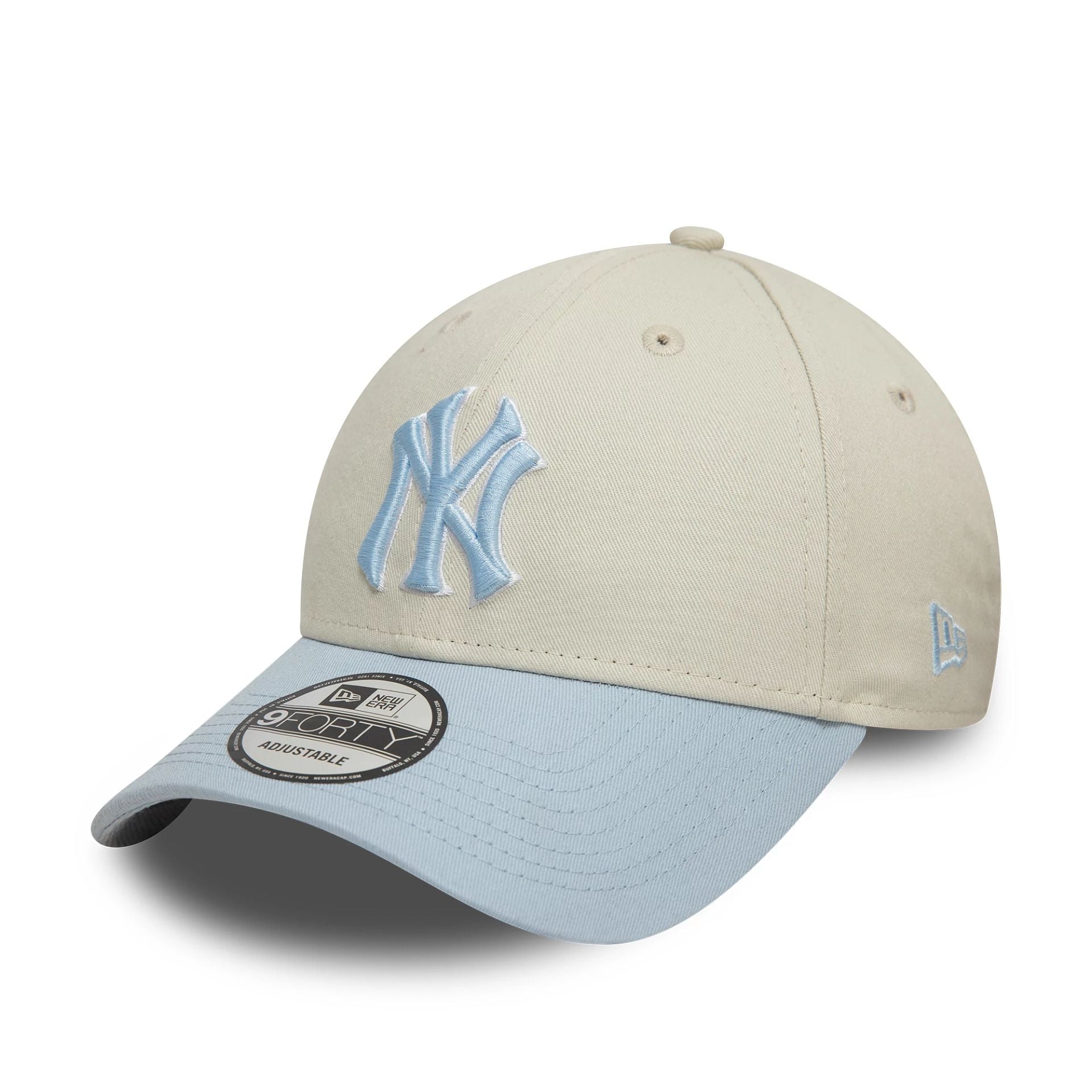 New Era New York Yankees World Series Patch Cream 9FORTY Adjustable Cap - Cap On