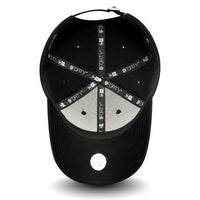 New York Yankees Essential Womens Black 9FORTY Cap - Cap On