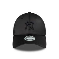 New York Yankees Womens Satin Black 9FORTY Adjustable Cap - Cap On