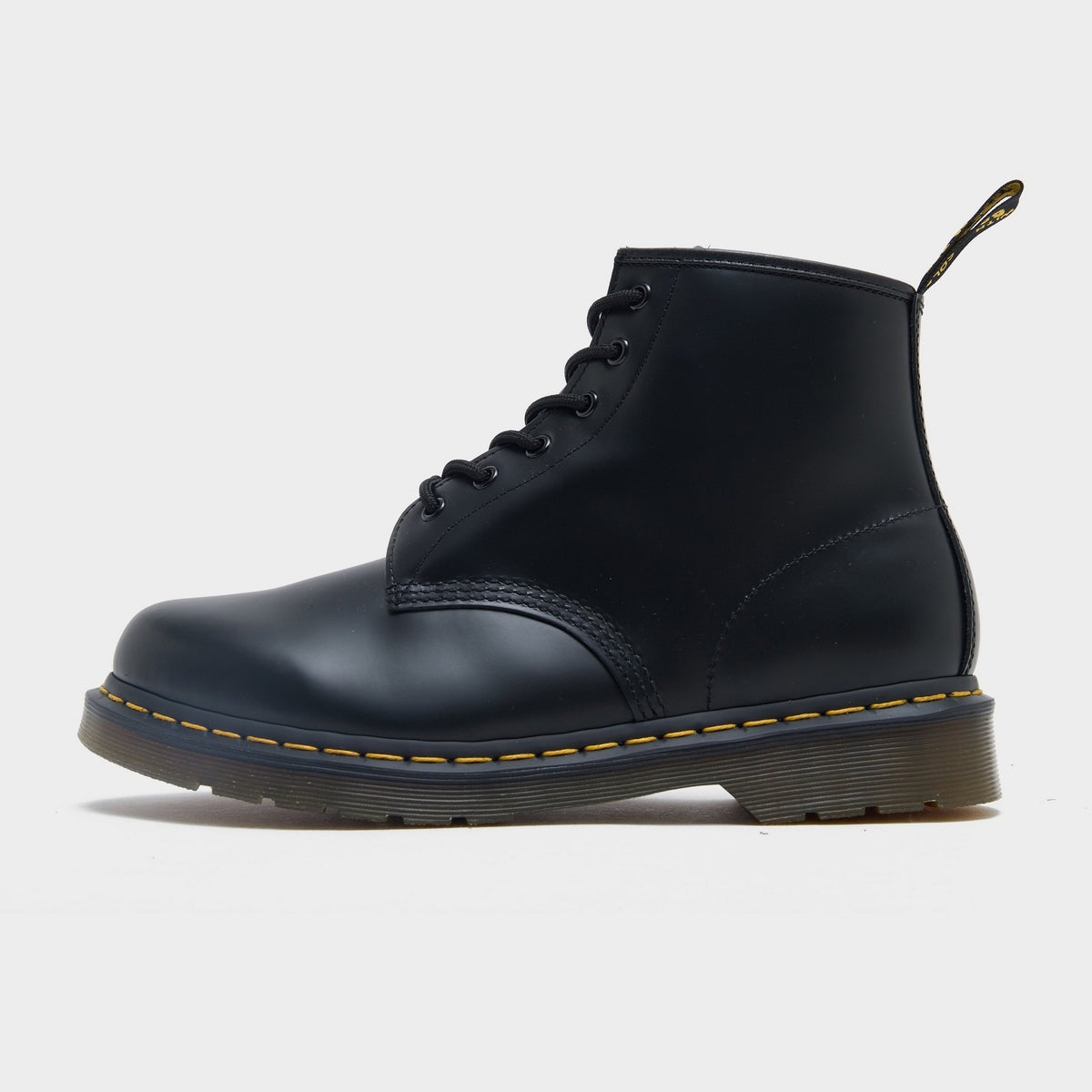 Dr. Martens 101 6 Eye Boots