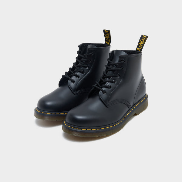 Dr. Martens 101 6 Eye Boots