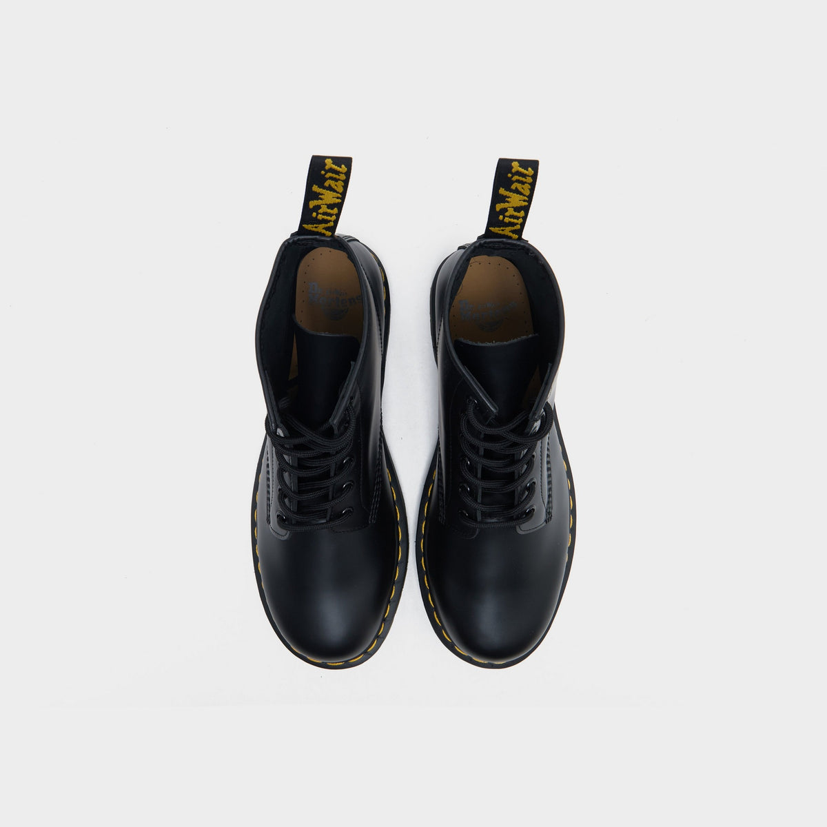 Dr. Martens 101 6 Eye Boots