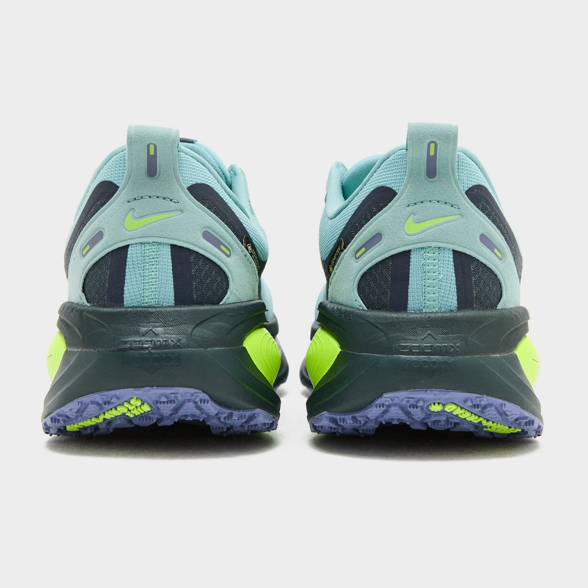 Green Nike Vomero 18 GORE-TEX