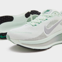 Green Nike Vomero 18 Women's