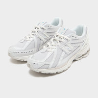 Grey New Balance 1906R
