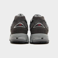 New Balance 2002R