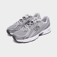 Grey New Balance 740