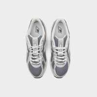 Grey New Balance 740