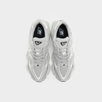 Grey New Balance 9060