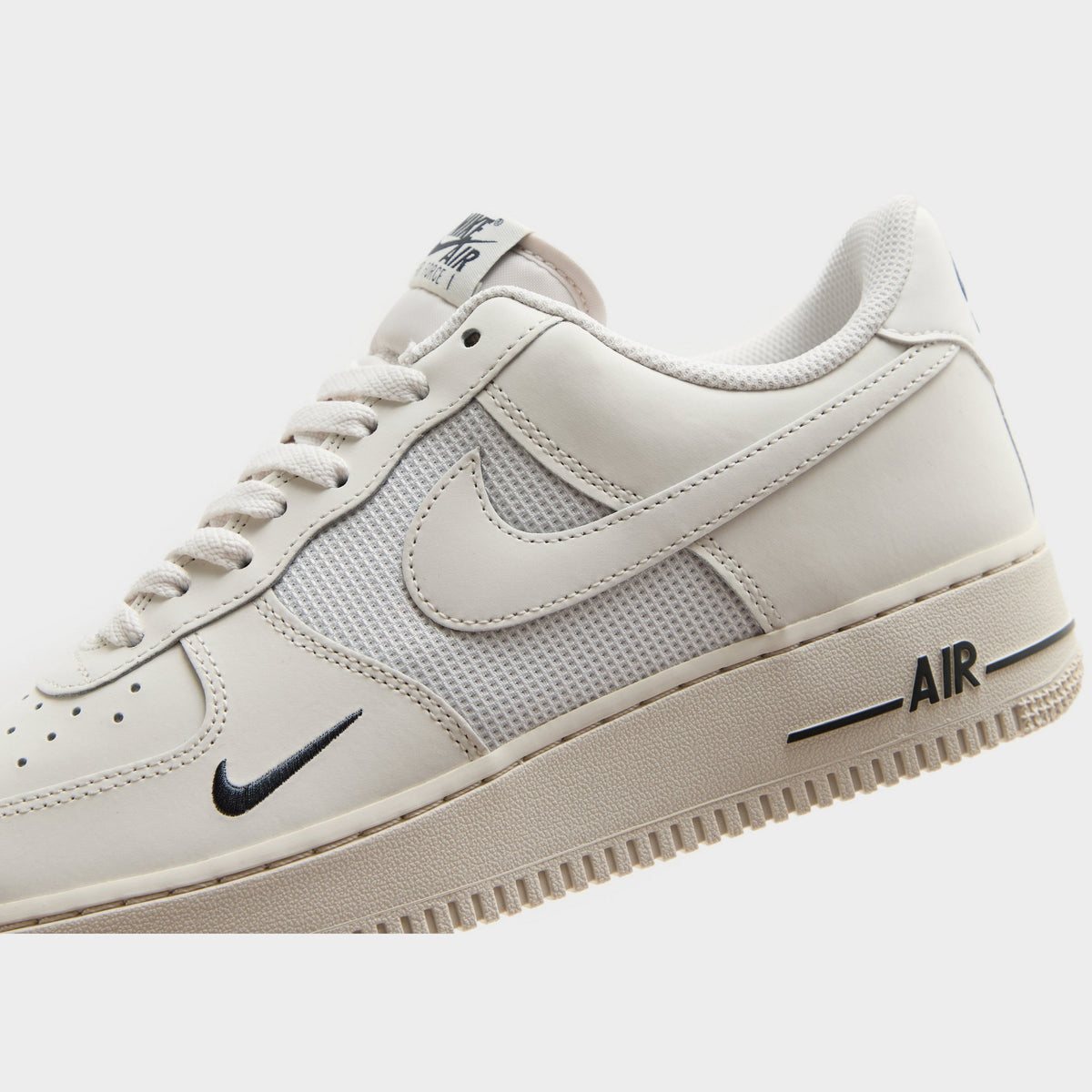 Grey Nike Air Force 1 '07 LV8