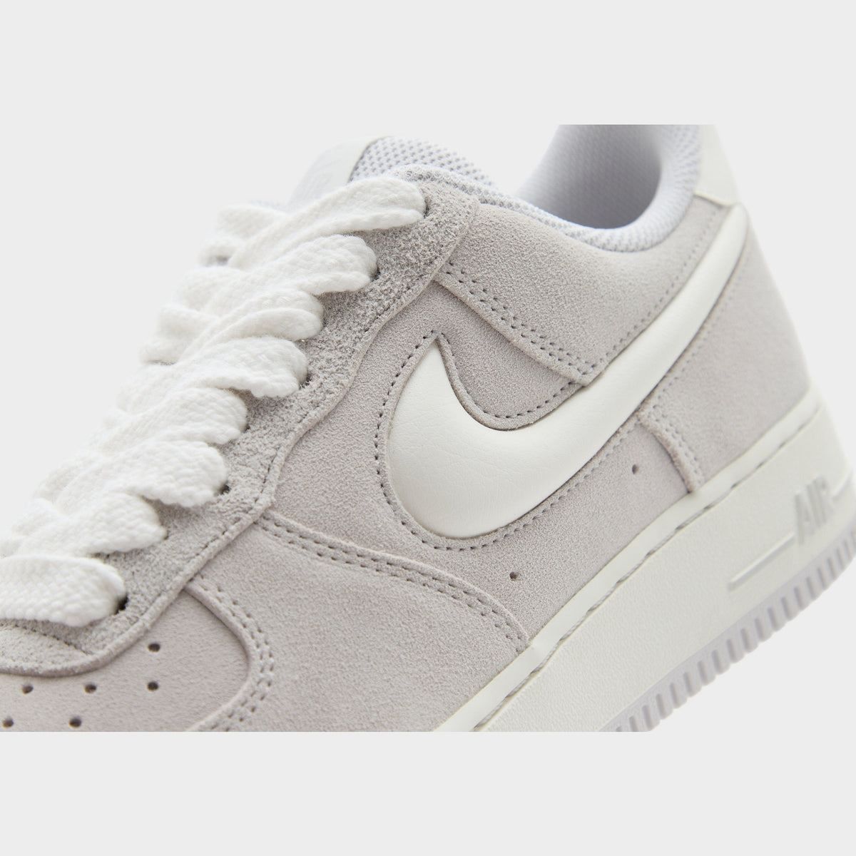 Grey Nike Air Force 1 '07 LV8