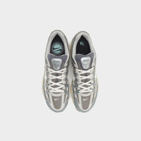 Grey Nike P-6000