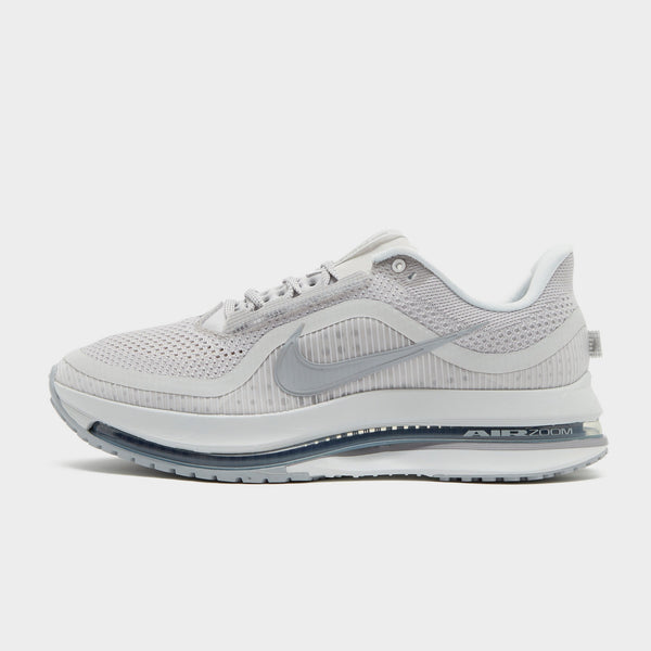 Grey Nike Pegasus Premium
