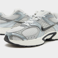 Grey Nike V5 RNR