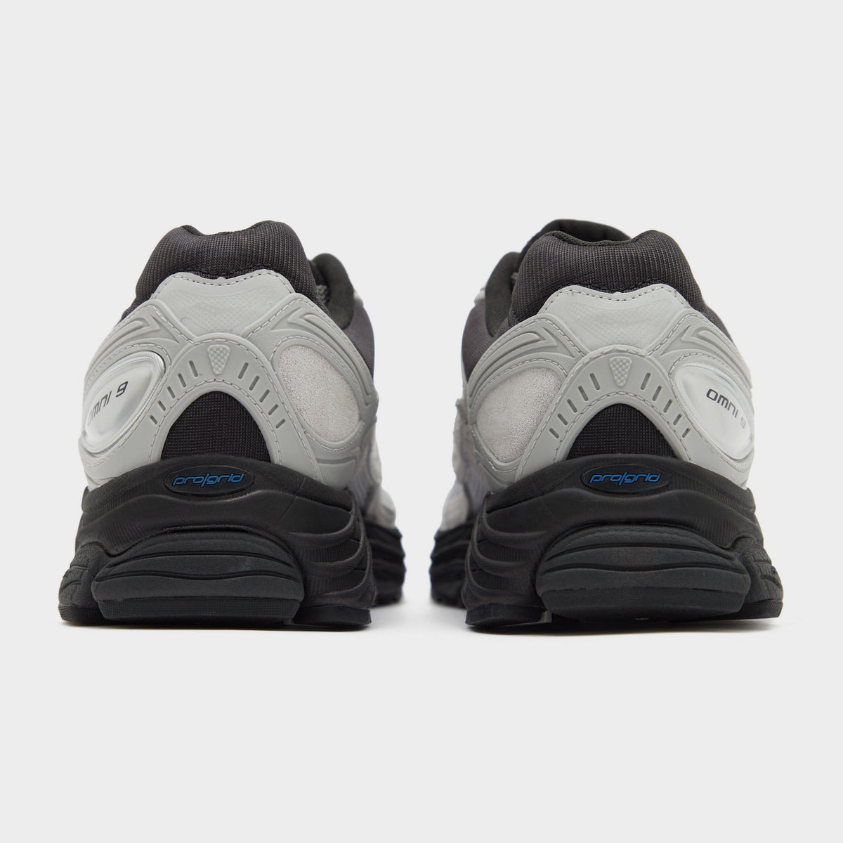 Grey Saucony ProGrid Omni 9 OG