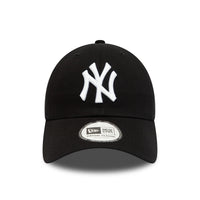 New Era New York Yankees League Essential White On Black 9TWENTY Adjustable Cap