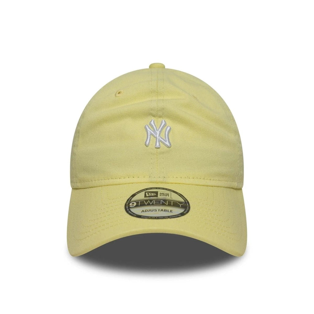 New Era 9TWENTY Adjustable New York Yankees MLB Mini Logo Cap
