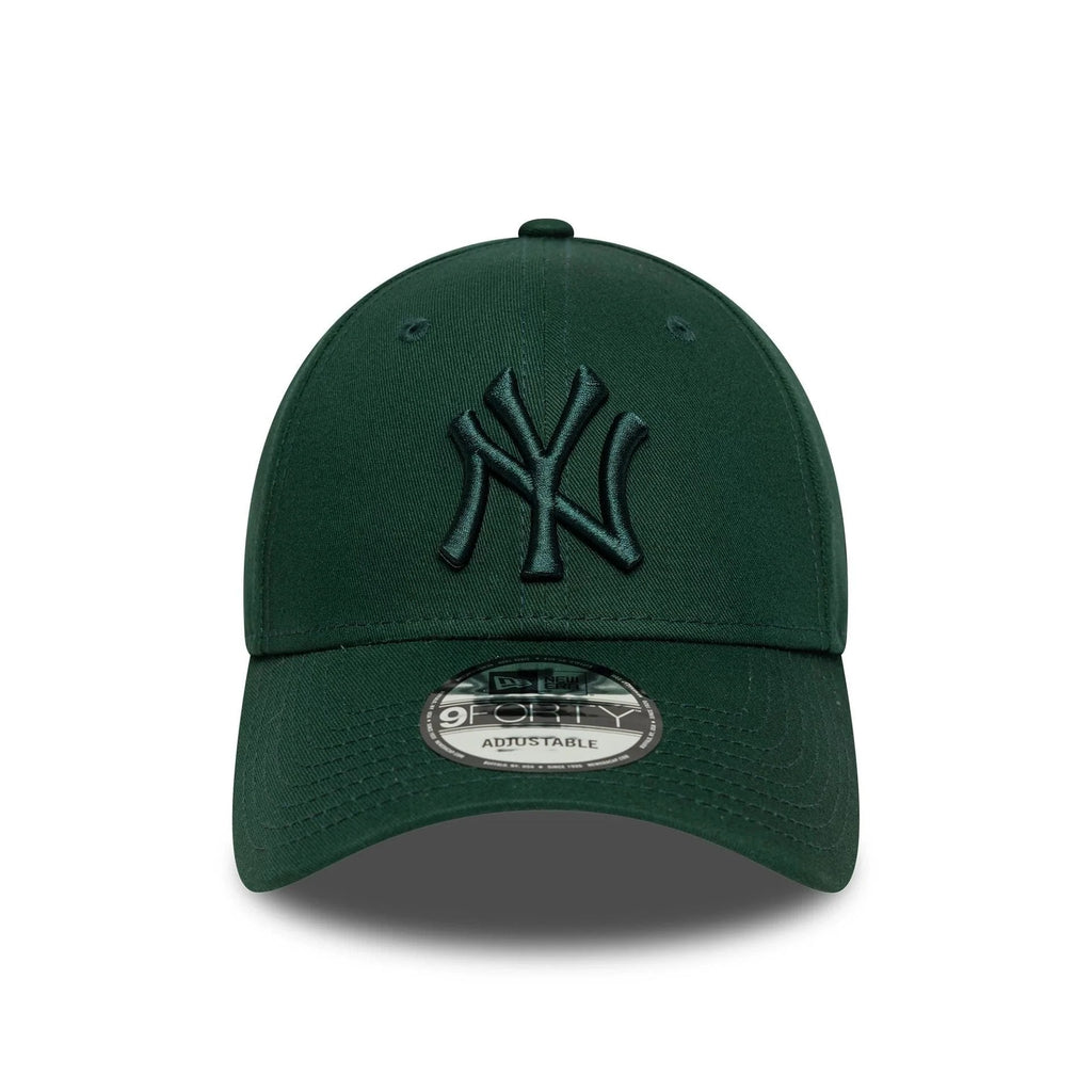 New Era New York Yankees MLB League Essential Dark Green 9FORTY Adjustable Cap