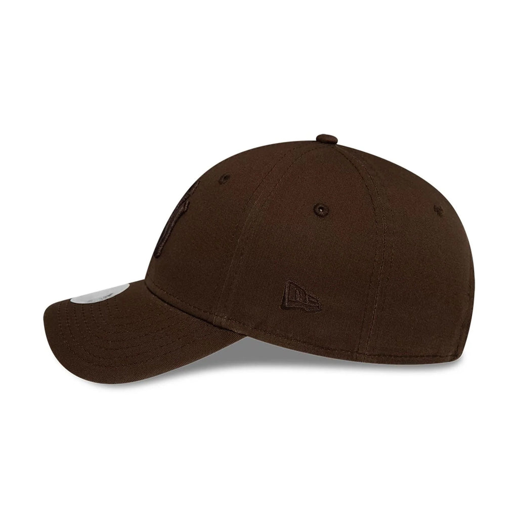 New Era New York Yankees Womens League Essential Dark Brown 9FORTY Adjustable Cap