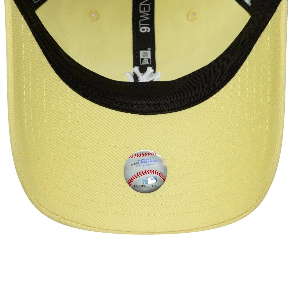 New Era 9TWENTY Adjustable New York Yankees MLB Mini Logo Cap