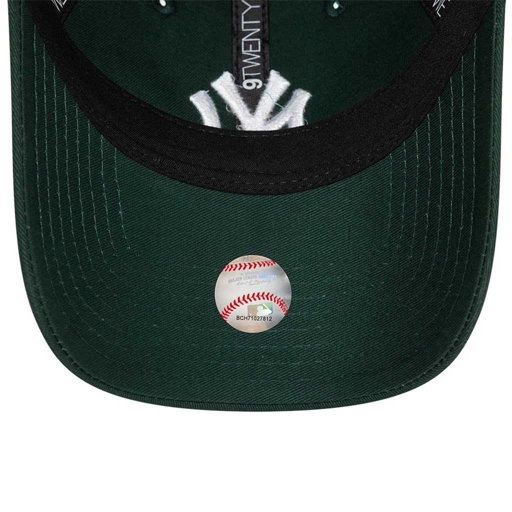 New Era New York Yankees League Essential Dark Green 9TWENTY Adjustable Cap