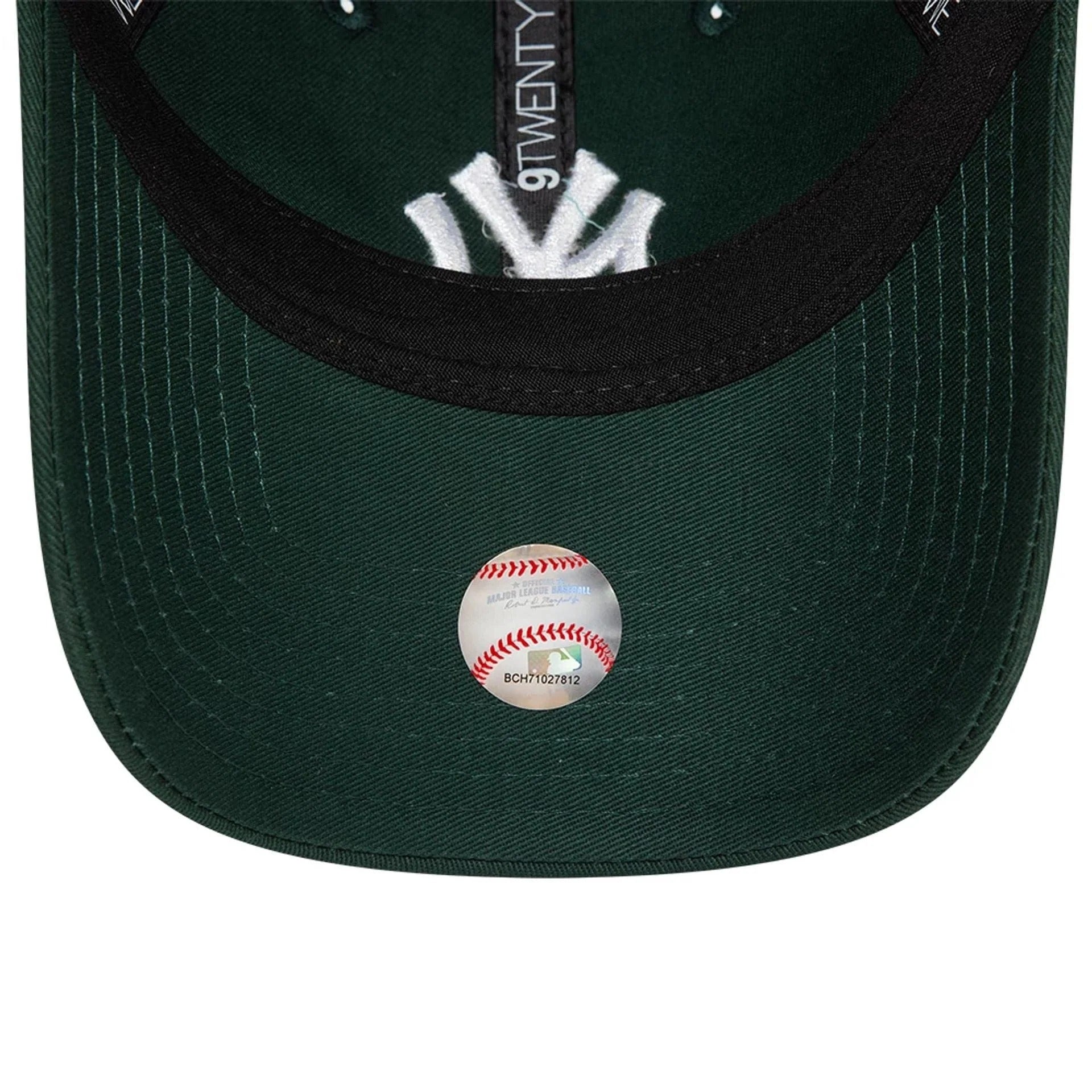 New Era New York Yankees League Essential Dark Green 9TWENTY Adjustable Cap