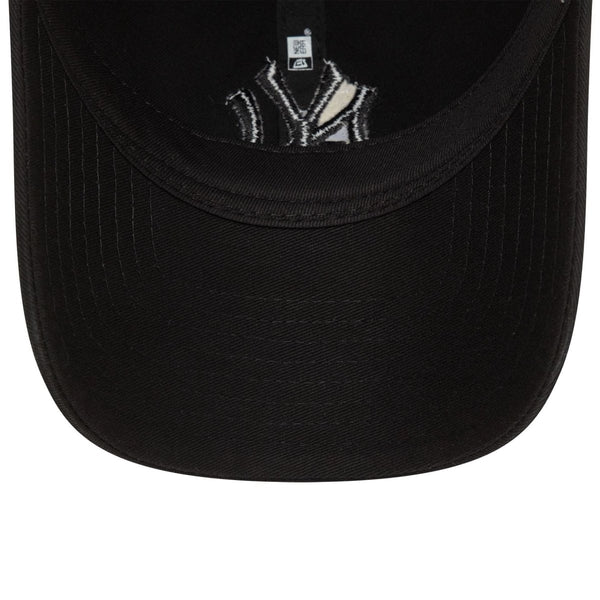 New Era New York Yankees Washed Black 9TWENTY Adjustable Cap