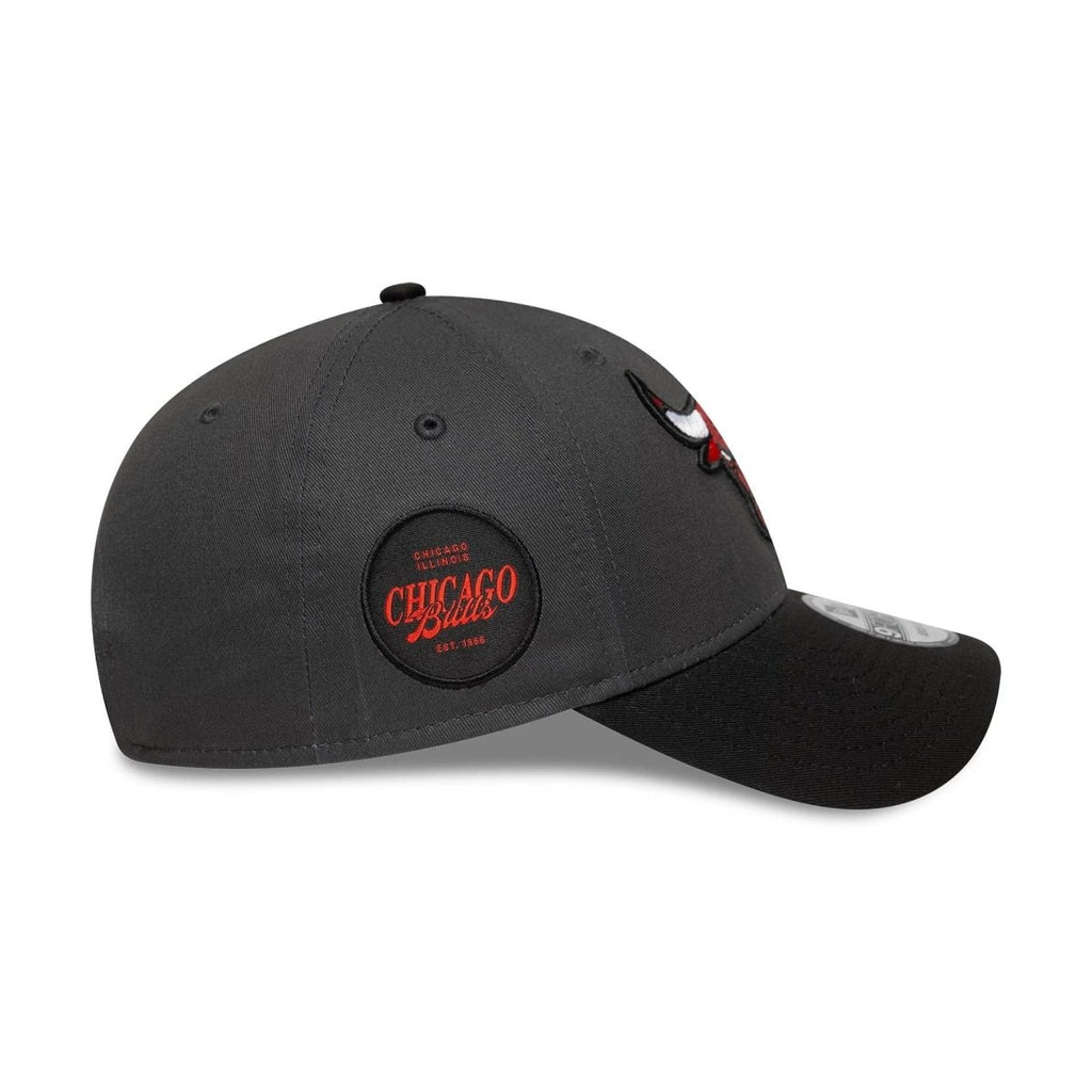 New Era Dark grey NBA Sidepatch Chicago Bulls 9FORTY Adjustable Cap