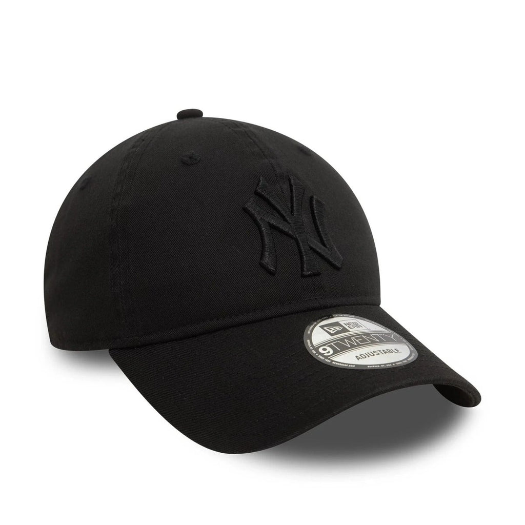 New Era New York Yankees Washed Black 9TWENTY Adjustable Cap