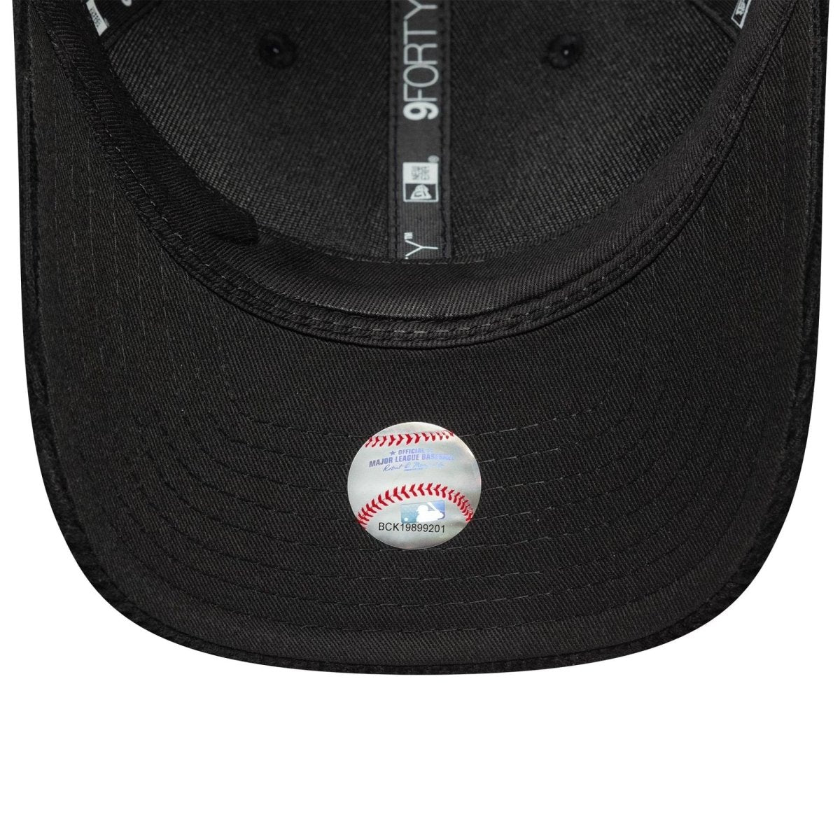 New Era Chicago White Sox MLB Cord Black 9FORTY M-Crown Adjustable Cap