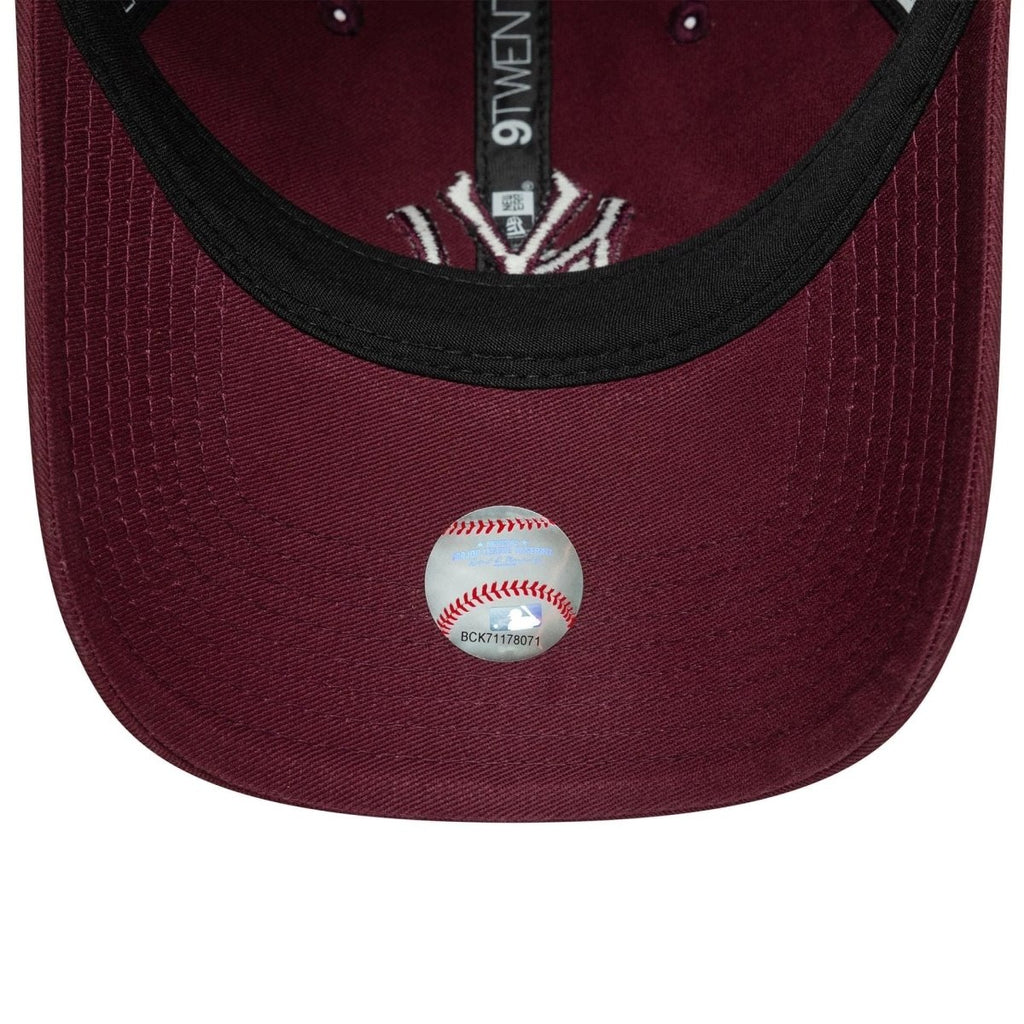 New Era New York Yankees MLB League Essential Dark Red 9TWENTY Adjustable Cap