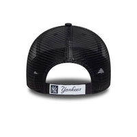 New Era New York Yankees Home Field Navy 9FORTY Trucker Adjustable Cap