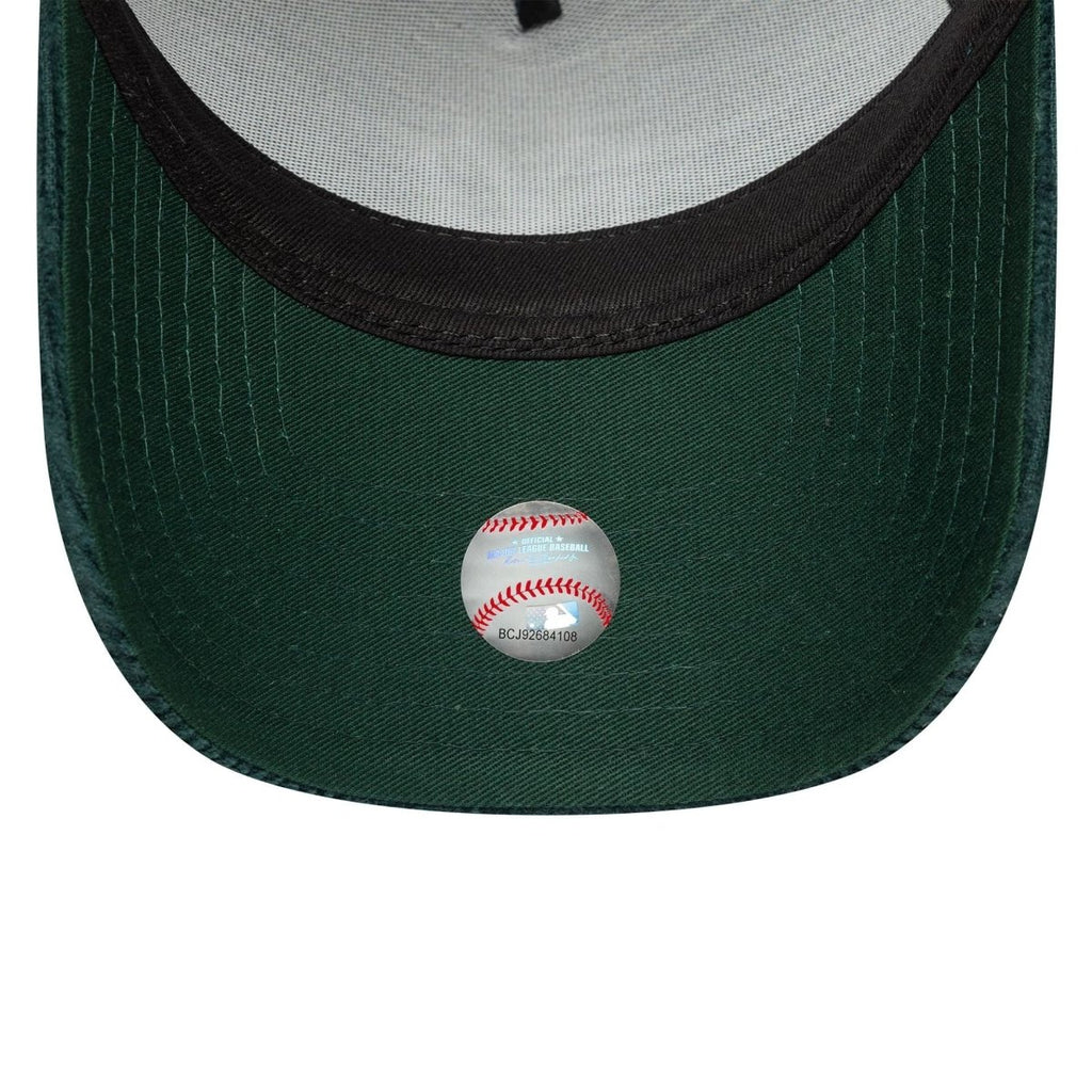 New Era New York Yankees MLB Cord Dark Green 9FORTY A-Frame Trucker Adjustable Cap