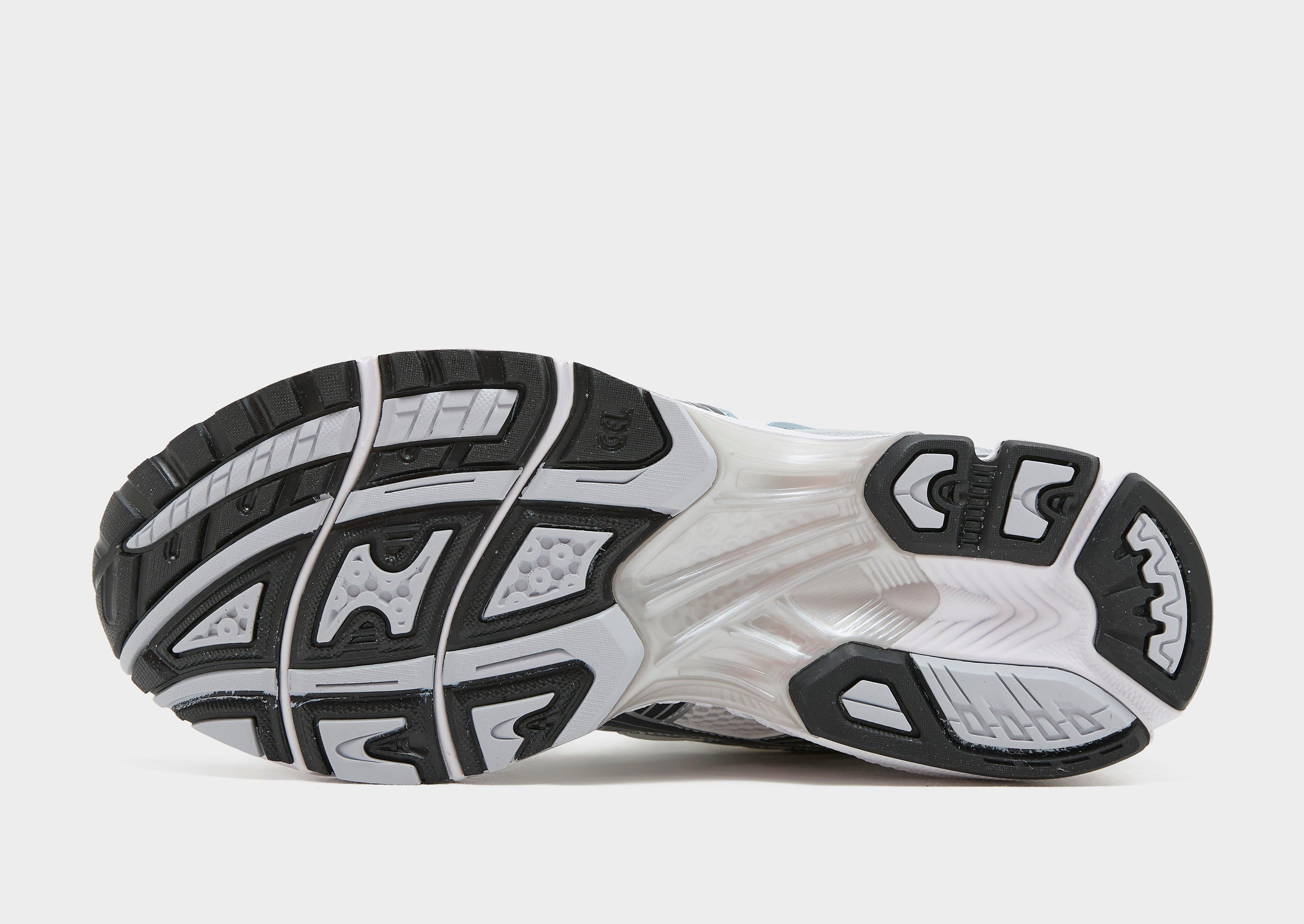 White ASICS GEL-KAYANO 14