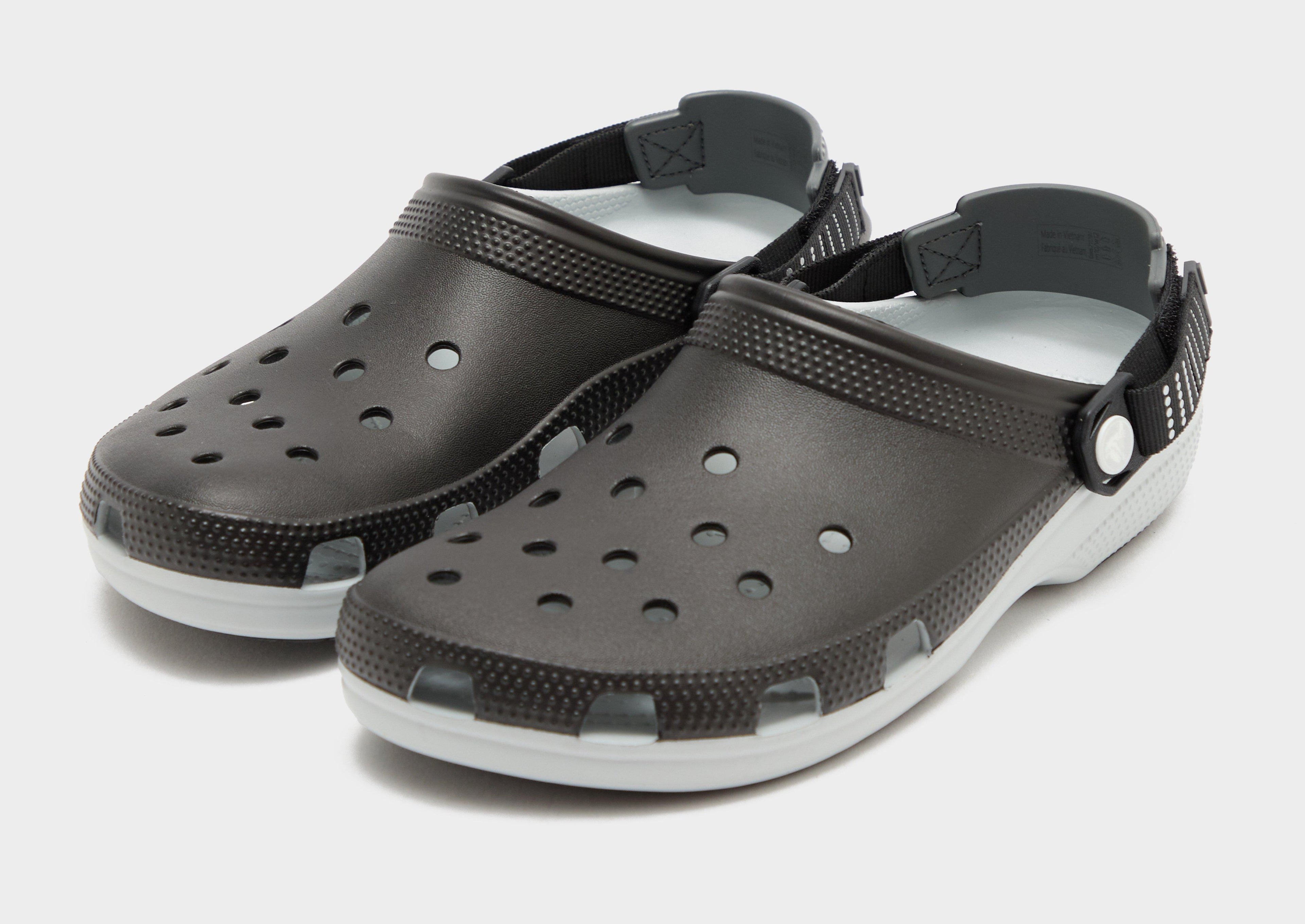 Black Crocs Classic Turbo Clog