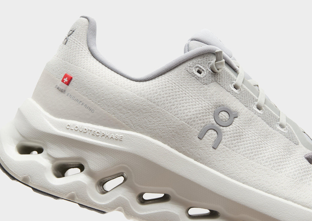 White On Running Cloudtilt Women's